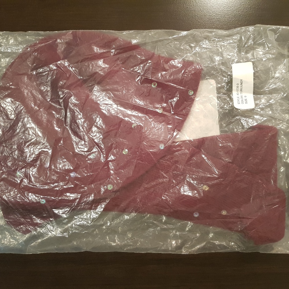 Burgundy Winter Hat And Scarf With Sparkles